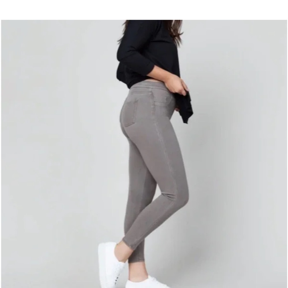 Spanx by Sara Blakely Pull-On Skinny Jeggings | Steel Blue Grey | Size M